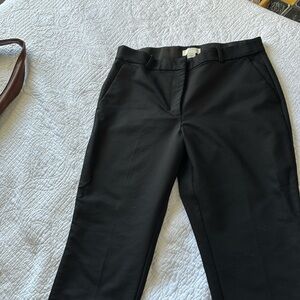 H&M size 12 cropped pants. Never worn.